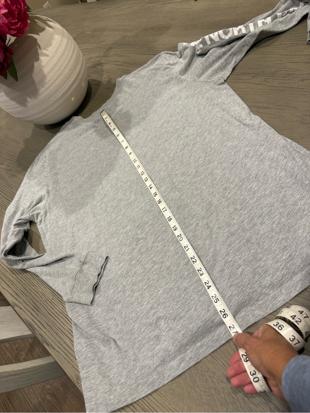 The North Face Light Gray Logo Crew Tee XL - Picture 9 of 11